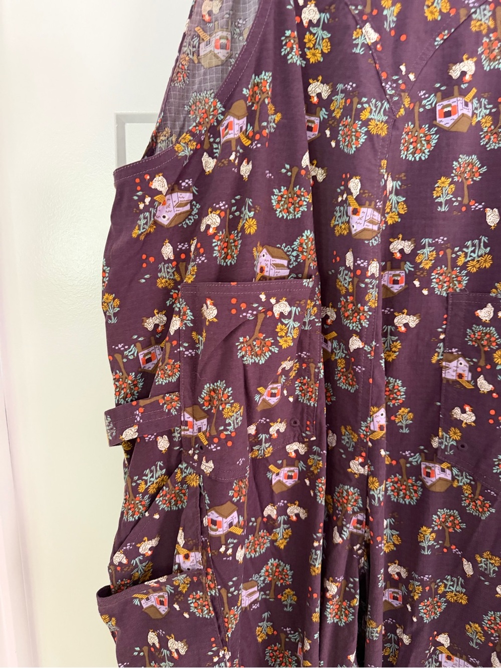 Duluth Trading Co Burgundy Floral Women's Overalls - Picture 7 of 7